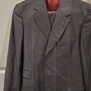 Paul smith men's suit size 48 (us)grey pin striped